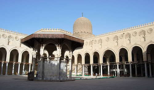 Al_Muayyad_Courtyard.jpg