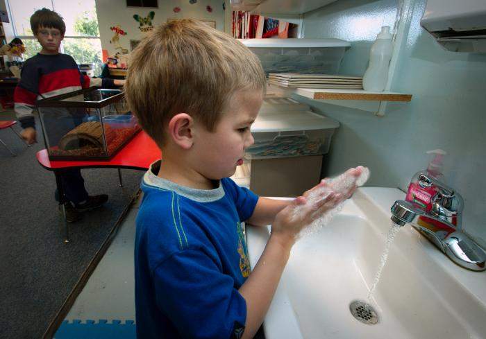 child_washing_hands-1.JPG